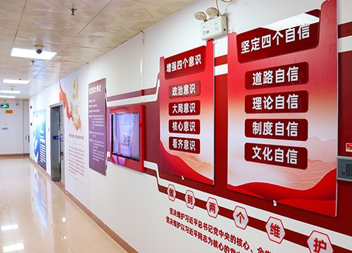 强化标杆引领，推进阵地建设